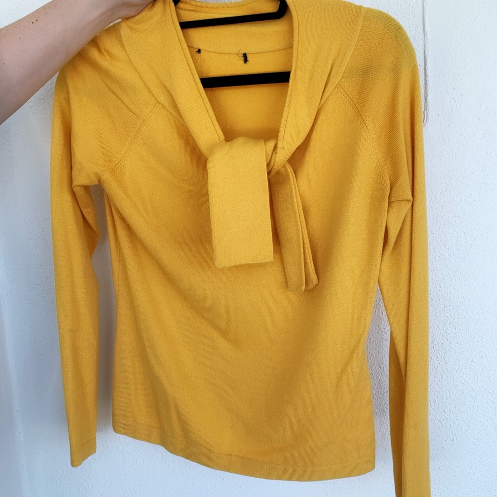 Cashmere bright yellow top with tie in front